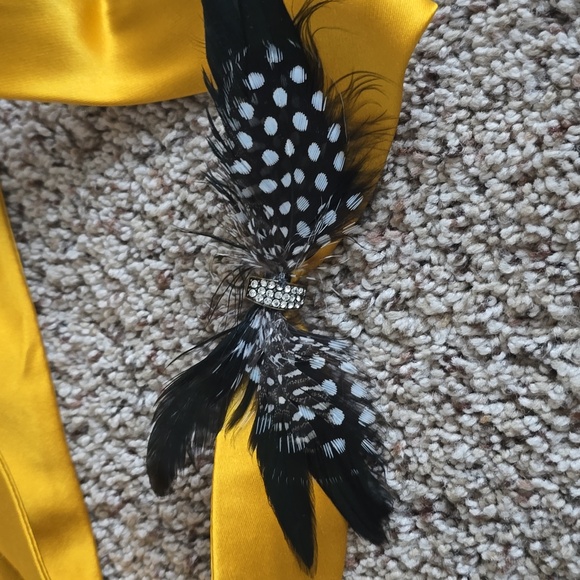 J. Crew Yellow and Black Women's Belts sz S/M - Picture 2 of 14